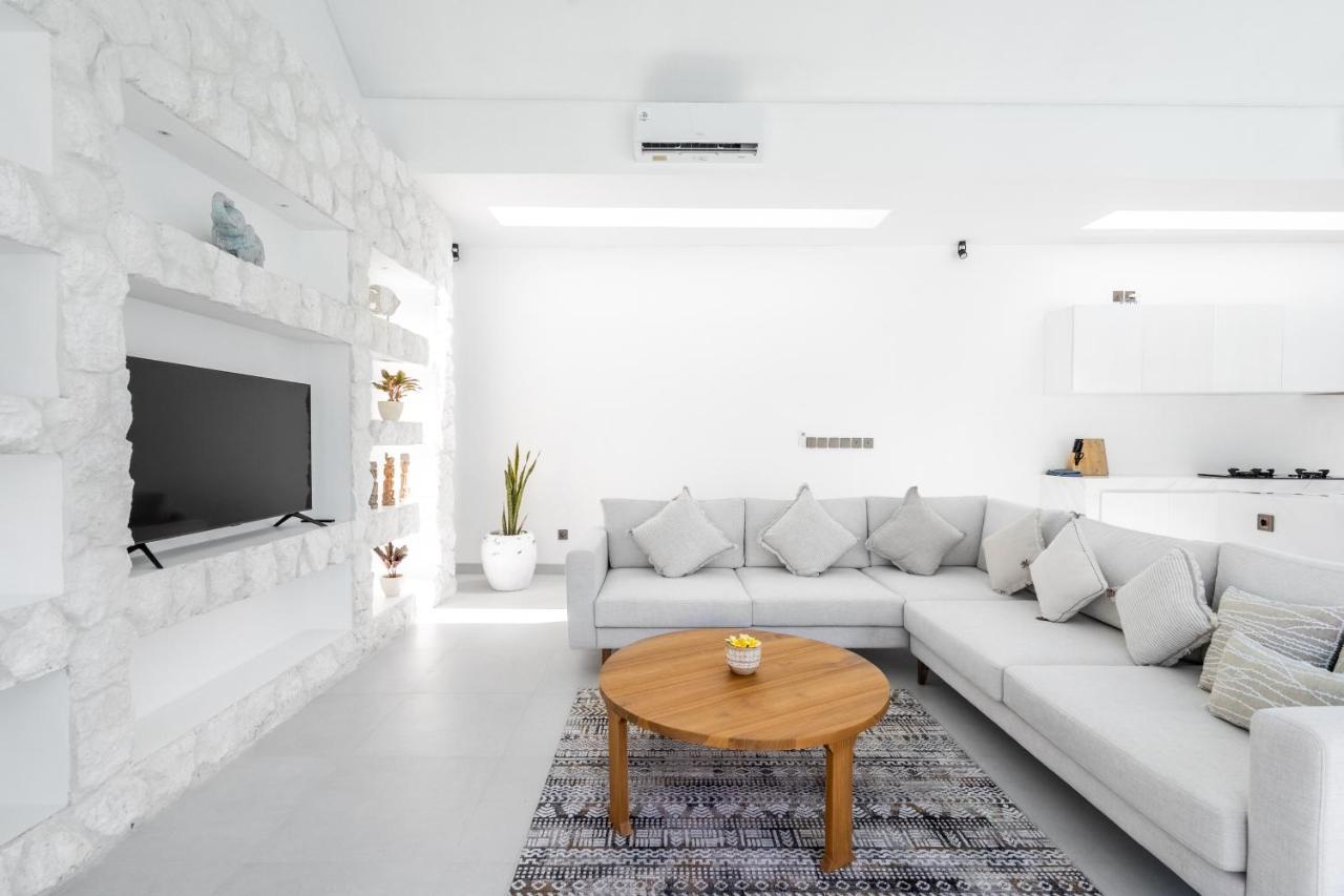 Casa Blanca Villa By Betterplace Улувату Экстерьер фото