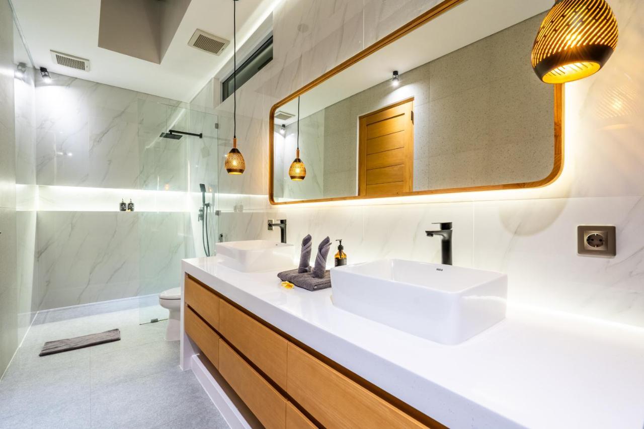 Casa Blanca Villa By Betterplace Улувату Экстерьер фото