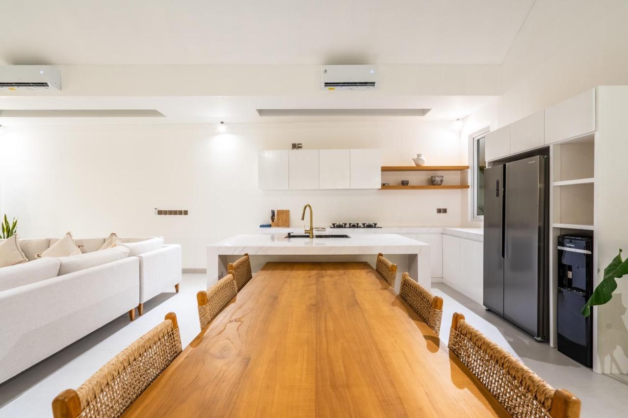 Casa Blanca Villa By Betterplace Улувату Экстерьер фото