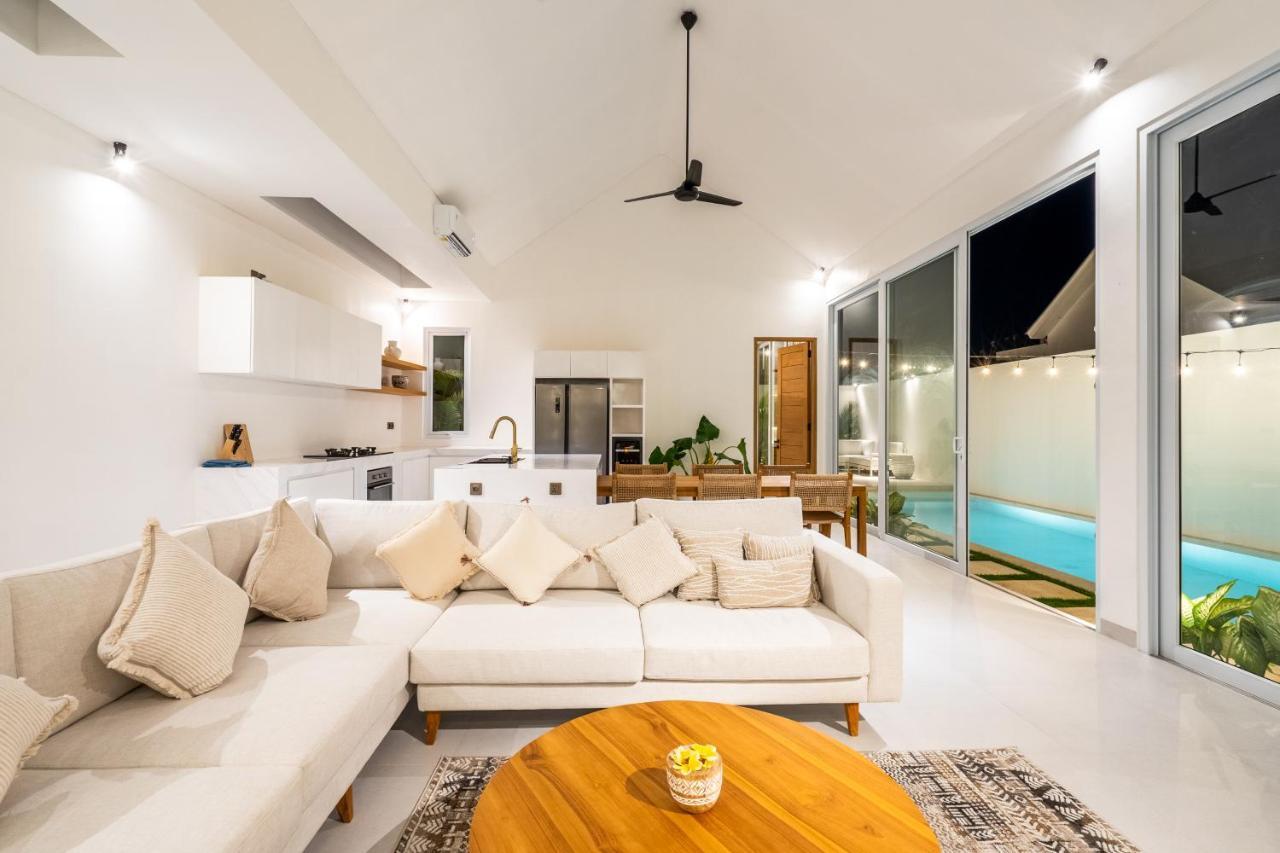 Casa Blanca Villa By Betterplace Улувату Экстерьер фото
