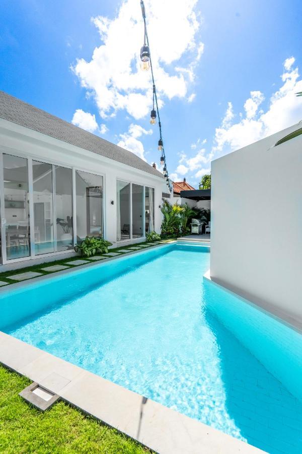 Casa Blanca Villa By Betterplace Улувату Экстерьер фото